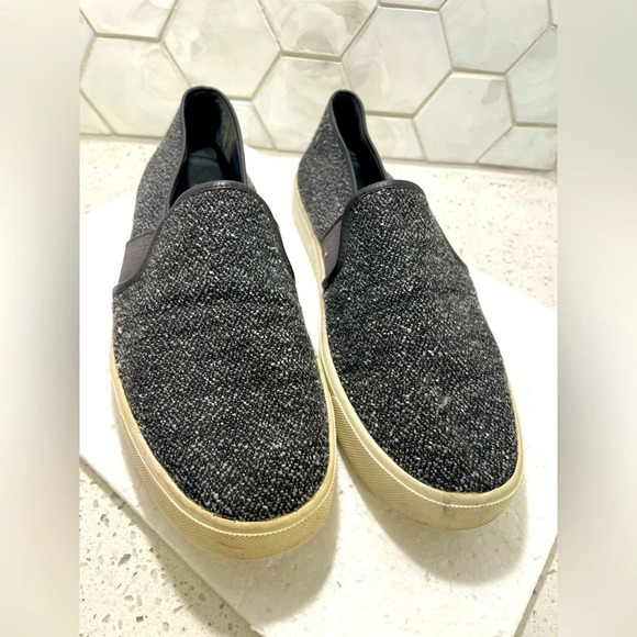 VINCE Woman’s Gray White Preston Wool Slipon Size Uncertain Believe Sz 10 - Picture 1 of 9
